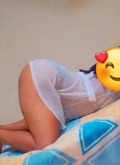 Isaberah - puta in Hofuf Photo 8 of 8