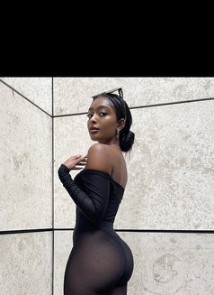 Isadora - escort in Dubai Photo 8 of 8
