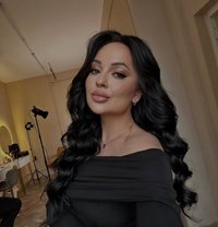 Isadora - escort in Dubai Photo 1 of 9