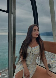 Isadora - escort in Dubai Photo 2 of 9