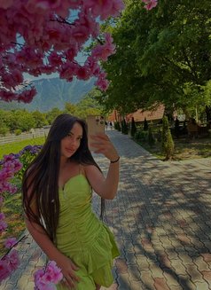 Isadora - escort in Dubai Photo 8 of 9