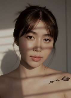 Isadoraaa - escort in Singapore Photo 1 of 11