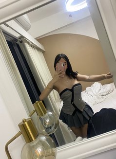 Ish Xi - Transsexual escort in Manila Photo 2 of 3