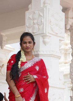 Isha 24 Shemale Hyderabad - Transsexual escort in Hyderabad Photo 2 of 2