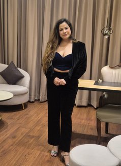 Isha Arora Available in Delhi - escort in New Delhi Photo 1 of 4