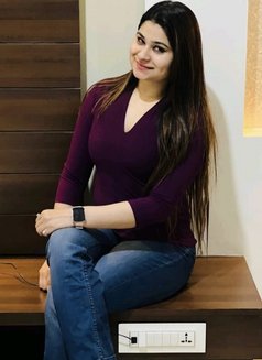 Isha Elina Femail Cam Show Genuine Prize - escort in New Delhi Photo 2 of 4