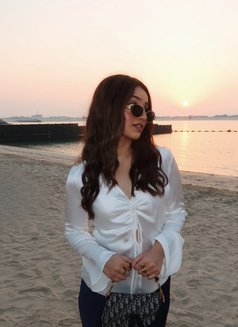 Isha with verification - puta in Dubai Photo 2 of 2