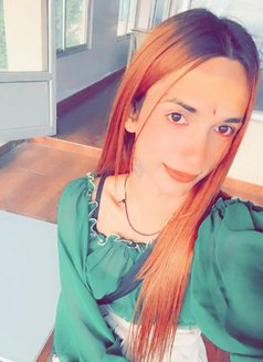 Isha - Transsexual escort in Gurgaon Photo 10 of 14