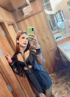 Isha - Transsexual escort in Gurgaon Photo 12 of 14
