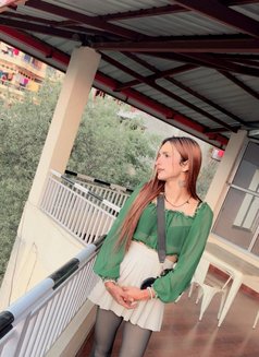 Isha - Transsexual escort in Gurgaon Photo 13 of 14