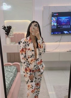 Isha Independent Young Model - escort in Dubai Photo 2 of 9