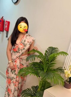 Isha Independent Young Model - escort in Dubai Photo 7 of 9