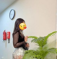 Isha Independent Young Model - puta in Dubai