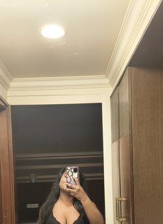 Isha - escort in Bangalore Photo 3 of 12