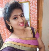 Isha - escort in Kochi