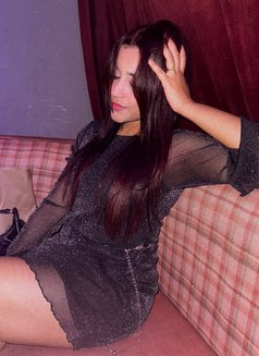 Isha - escort in Vadodara Photo 1 of 2