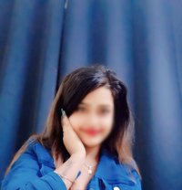 Isha Kapoor Genuine Hot Model Girl - puta in Thane