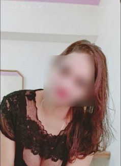 Isha punjabi girl - escort in New Delhi Photo 5 of 7