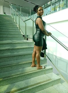 Isha - escort in Şalālah Photo 1 of 4