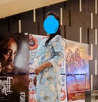 Isha Varma - puta in Mumbai