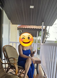 Isha Verified by MR - puta in Pune Photo 3 of 7