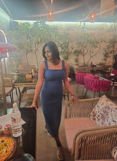 Isha01 - adult performer in Noida Photo 3 of 3