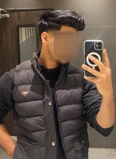 Ishaan independent male escort - Acompañantes masculino in Kolkata Photo 8 of 8