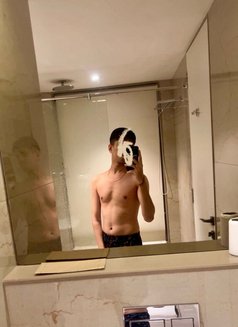 Ishan - masseur in Ahmedabad Photo 1 of 1