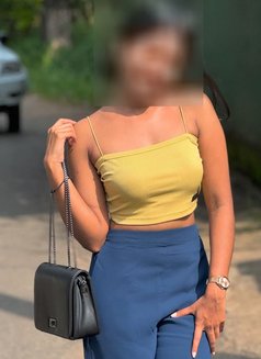 Ishani 19yrs 4pm to 10pm Only - escort in Colombo Photo 5 of 8