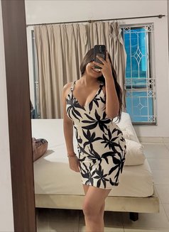 Ishani - escort in Ahmedabad Photo 2 of 3