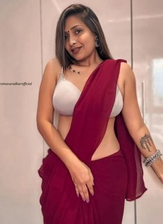 Ishani - puta in Kochi Photo 2 of 2