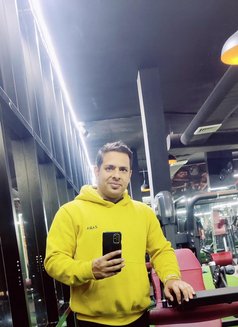 Ishant Mehra - Male escort in New Delhi Photo 2 of 2