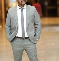 Sugar Daddy for Ladies - Male escort in Colombo