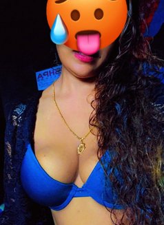 Ishi Hot Wife From Negombo - puta in Colombo Photo 2 of 8