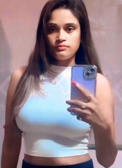 ꧁❣️Ishika Independent Real Meet & Cam༻♧꧂ - escort in Mumbai Photo 1 of 2