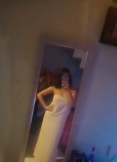 Ishika - escort in Noida Photo 1 of 2