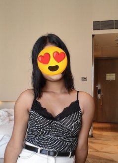 Ishika - adult performer in Noida Photo 3 of 5