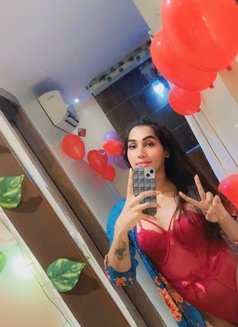 Ishika - Transsexual escort in Mumbai Photo 17 of 18