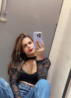 Ishika - Acompañantes transexual in Noida Photo 13 of 14