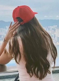 Ishika Kapoor - escort in Mumbai Photo 1 of 2