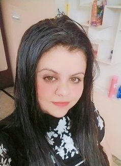 Ishika Sharma Independent Girl - escort in Chandigarh Photo 3 of 3