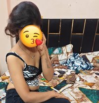 Ishika, Single N Hot Delhi Girl - escort in New Delhi Photo 1 of 9