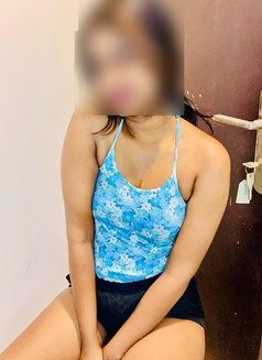 Ishini 21 yrs - escort in Colombo Photo 3 of 12