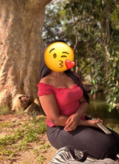 Ishini in Colombo - escort in Colombo Photo 1 of 3