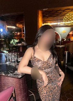 Ishita Cam Sho W Real Meet With sex chat - escort in Chandigarh Photo 6 of 13