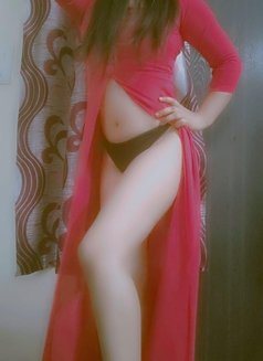 Ishita Gupta - escort in Bangalore Photo 1 of 5