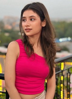 Ishita - escort in Chandigarh Photo 1 of 22