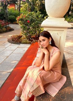 Ishita - escort in Chandigarh Photo 9 of 22