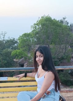 Ishita Indipendent Real Meet & Cam Show - escort in Mumbai Photo 1 of 7