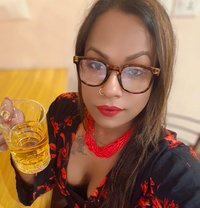 Ishita Roy - Acompañantes transexual in Kolkata